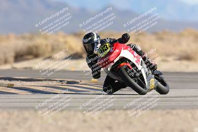 media/Dec-07-2025-CVMA (Sun) [[3e7d2de5dc]]/Race 9-Formula UL Shootout/